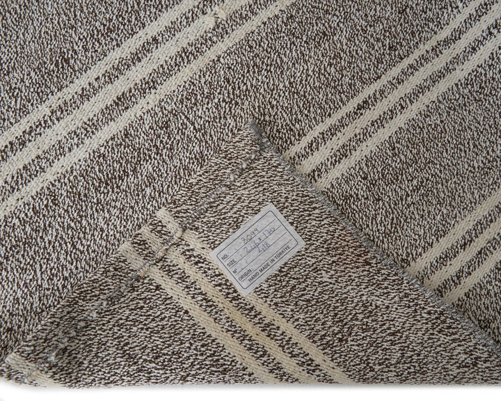 Kilim Rug 5' 7" x 8' | No. VR36875