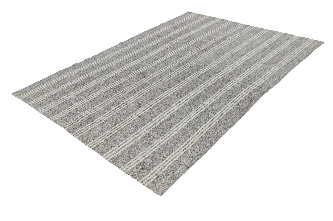 Kilim Rug 5' 7" x 8' | No. VR36875