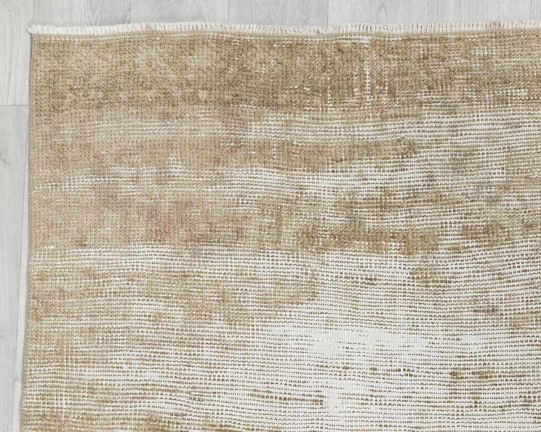 Beige Turkish Oushak Rug 3' x 11' 6" Hand-Knotted | No. VR37291