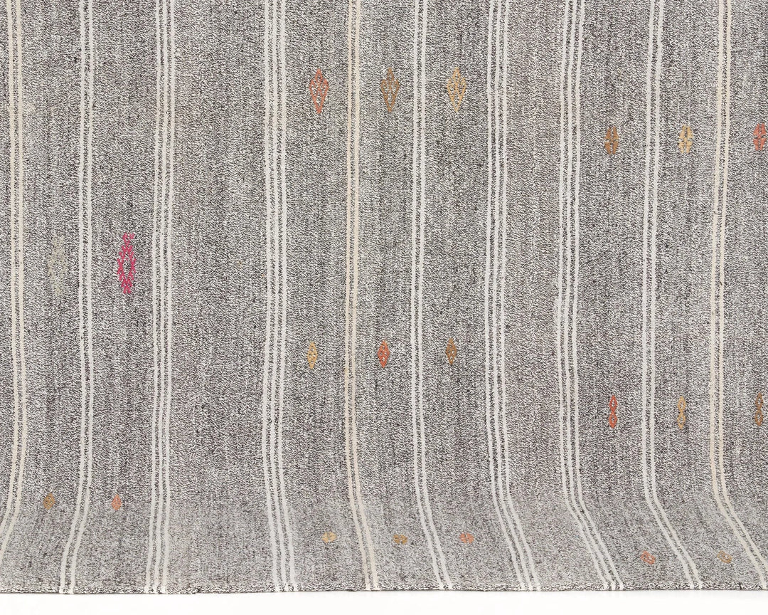 Gray Kilim Rug 7' 1" x 8' 4" | No. VR37535