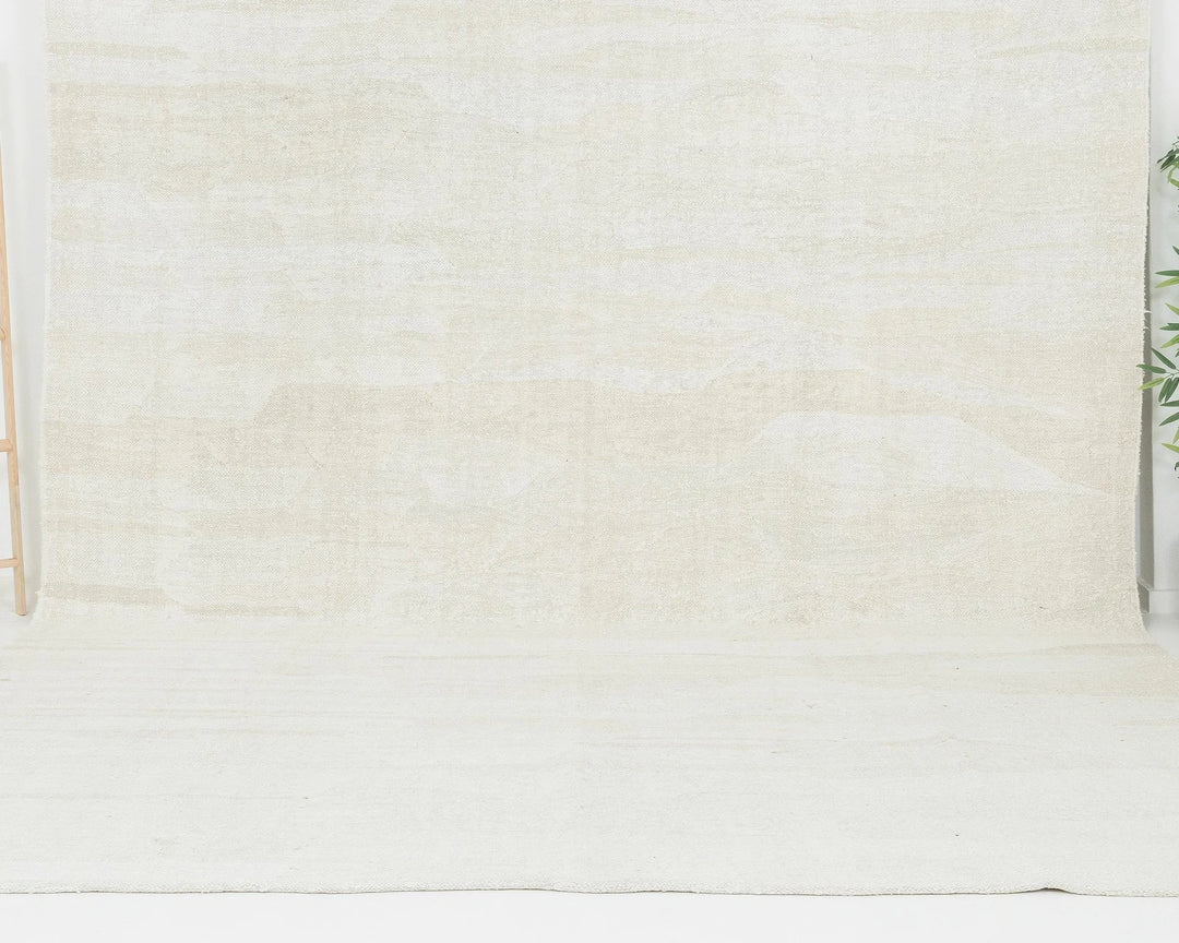 White Turkish Kilim Rug 9' 10" x 12' 1" Flat-Weave | No. VR37923