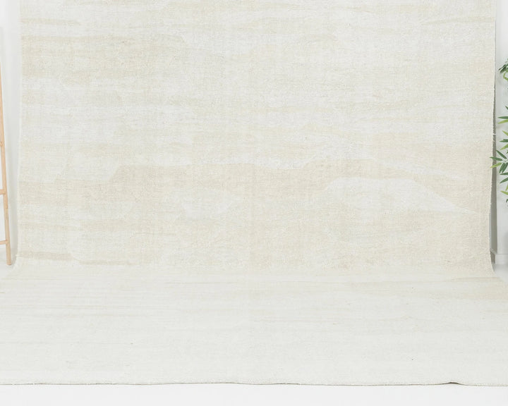 White Turkish Kilim Rug 9' 10" x 12' 1" Flat-Weave | No. VR37923