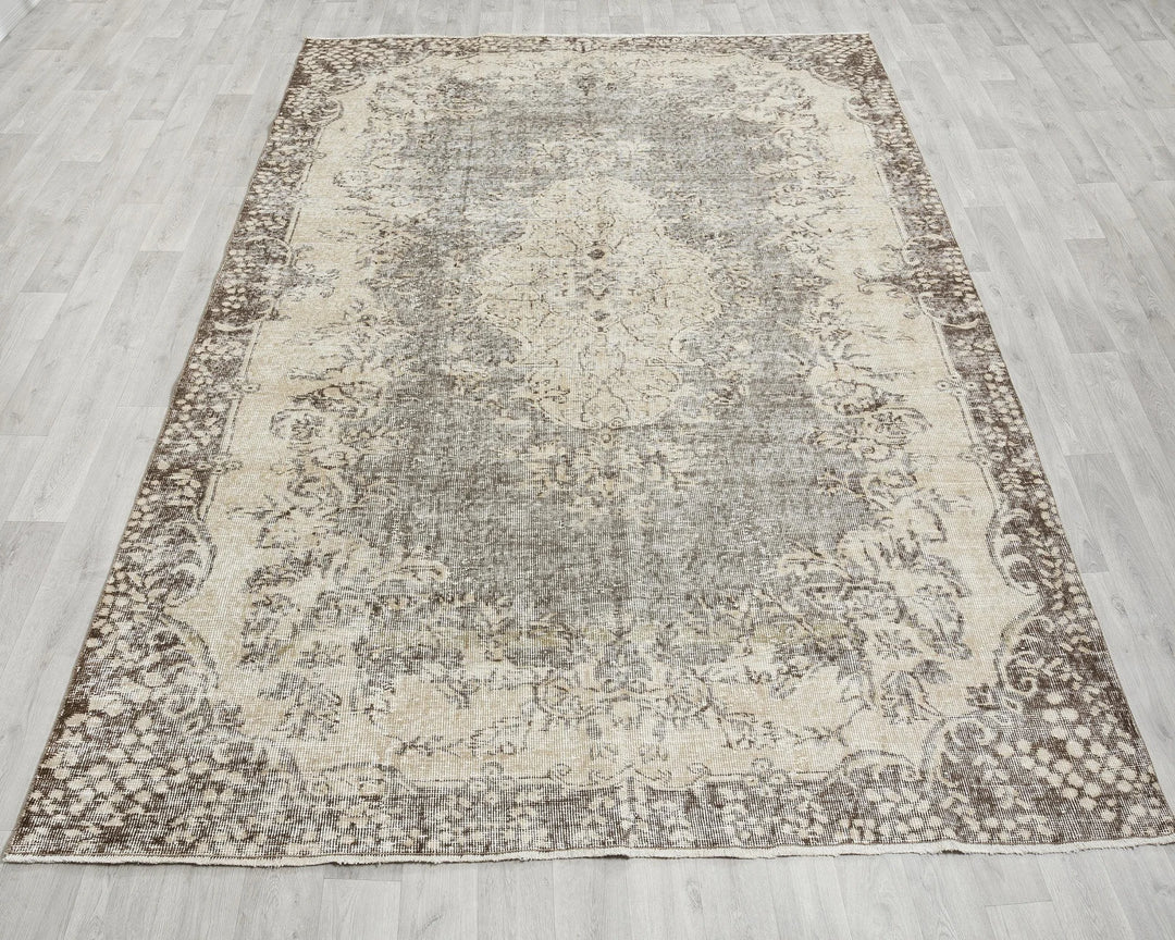 Multicolor Turkish Oushak Rug 6'9" x 10'2" Hand-Knotted | No. VR37941