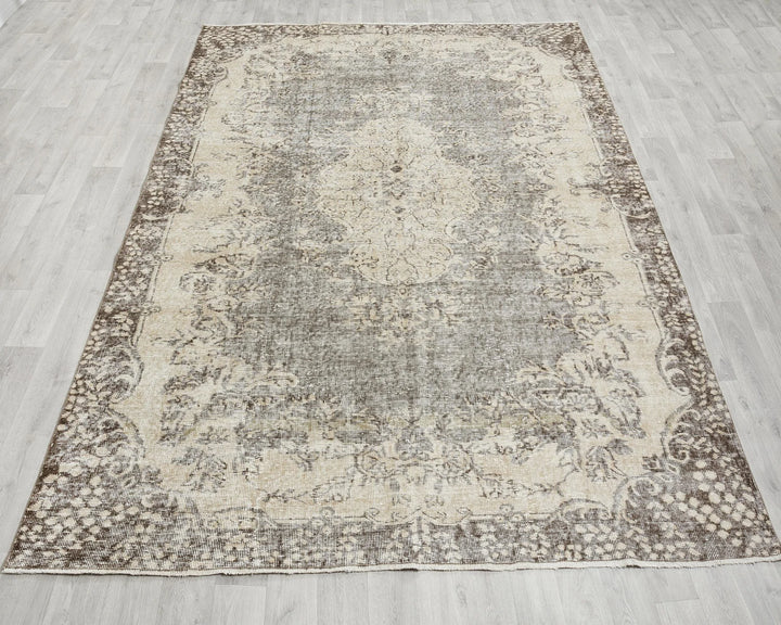 Multicolor Turkish Oushak Rug 6'9" x 10'2" Hand-Knotted | No. VR37941