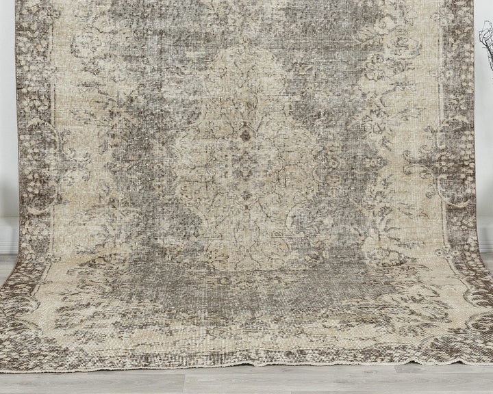 Multicolor Turkish Oushak Rug 6'9" x 10'2" Hand-Knotted | No. VR37941