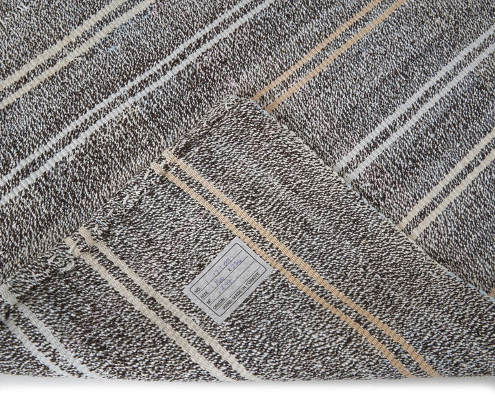 Gray Kilim Rug 4' 7" x 9' 4" | No. VR38029