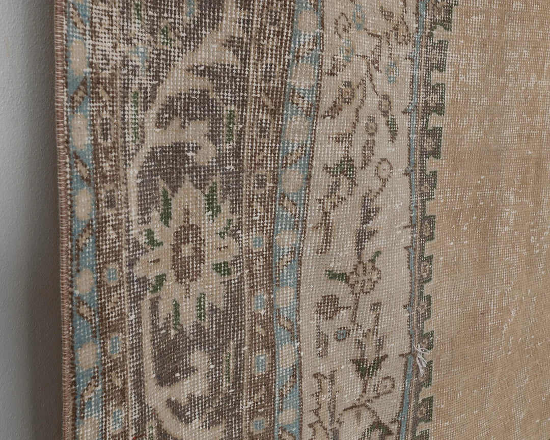 Beige Oushak Rug 7' 1" x 10' 9" | No. VR38202