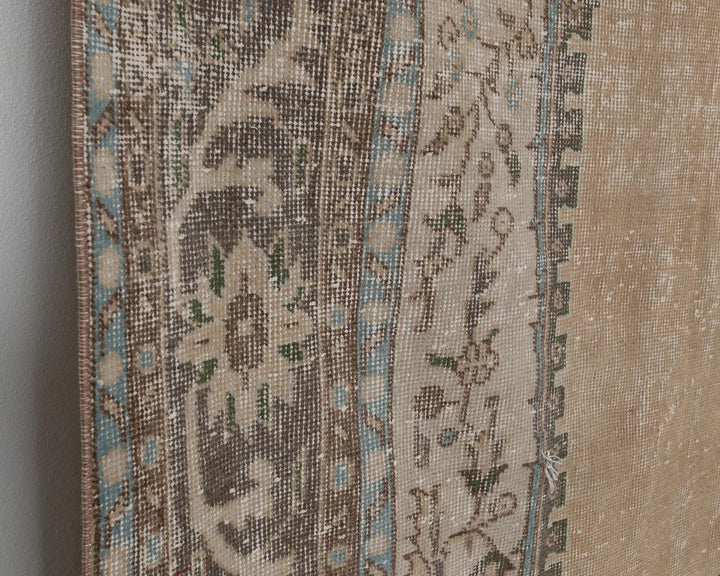 Beige Oushak Rug 7' 1" x 10' 9" | No. VR38202