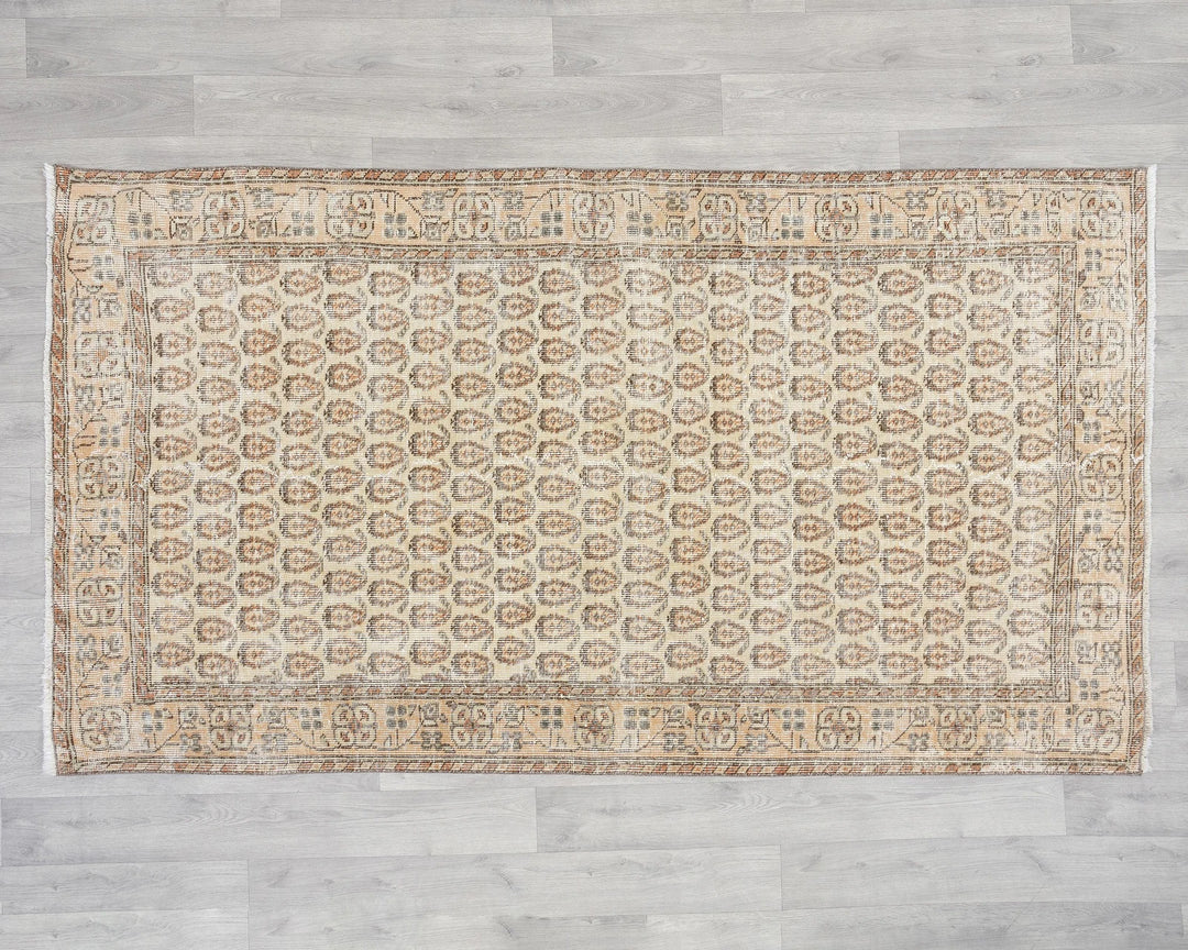 Beige Oushak Rug 3' 9" x 6' 9" | No. VR38507