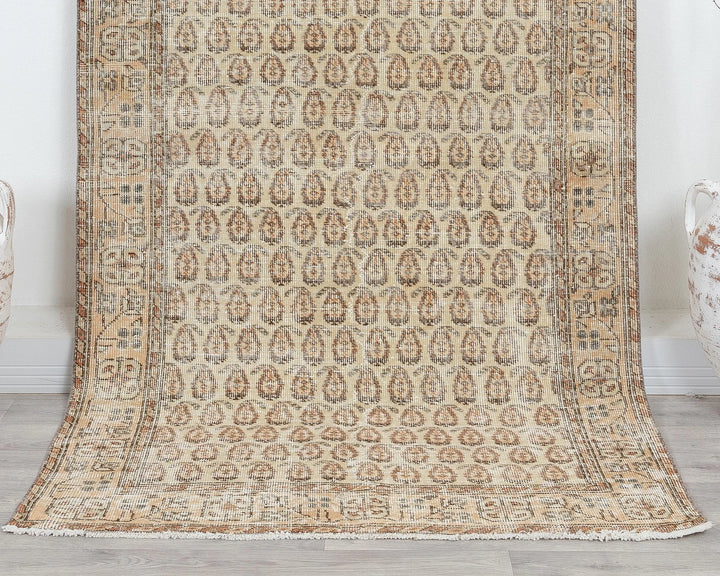Beige Oushak Rug 3' 9" x 6' 9" | No. VR38507