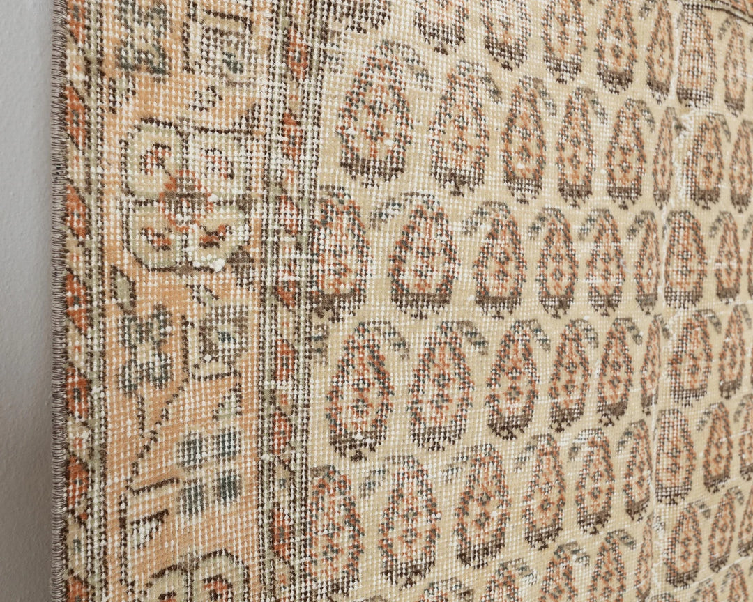 Beige Oushak Rug 3' 9" x 6' 9" | No. VR38507