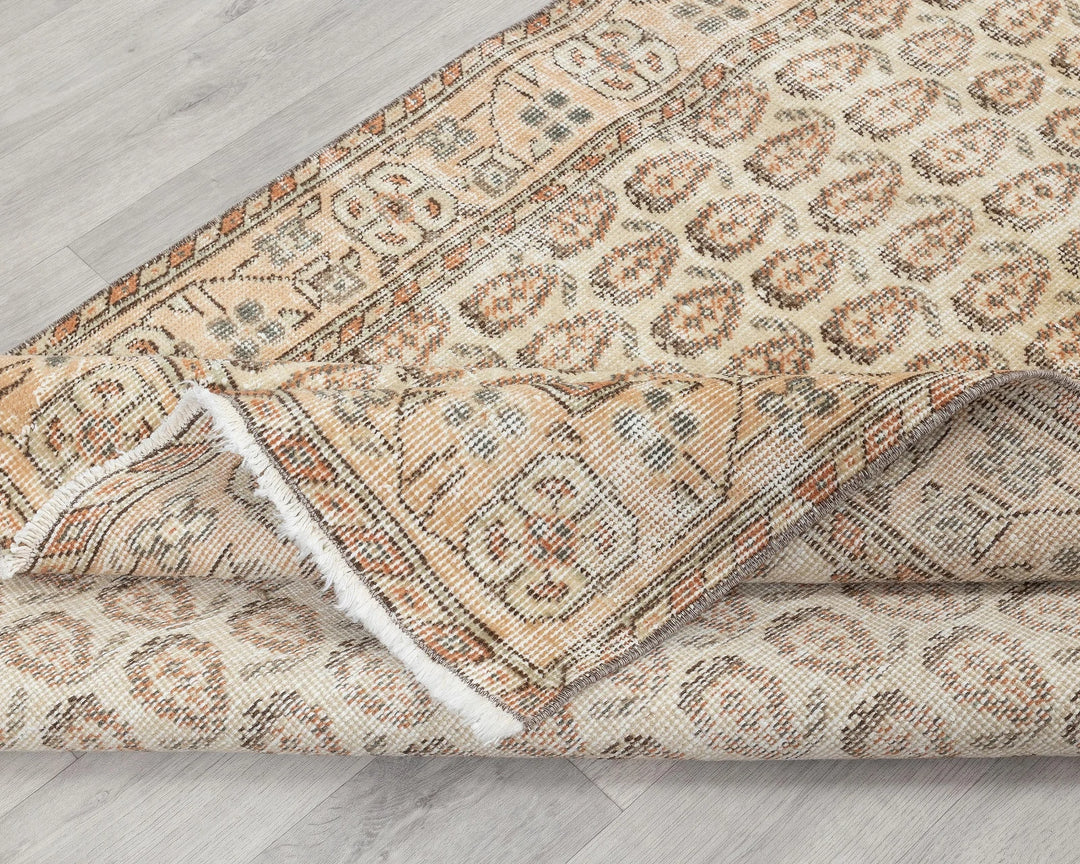 Beige Oushak Rug 3' 9" x 6' 9" | No. VR38507