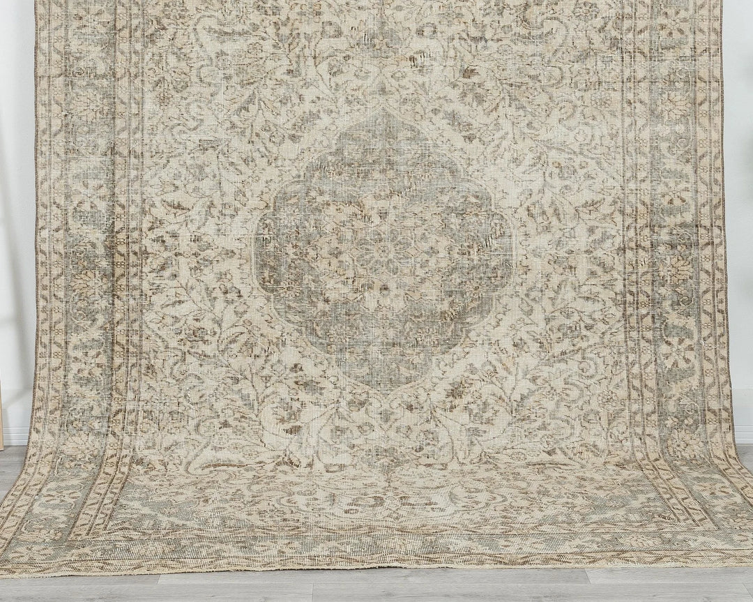 Multicolor Turkish Oushak Rug 6'10" x 9'2" Hand-Knotted | No. VR38923