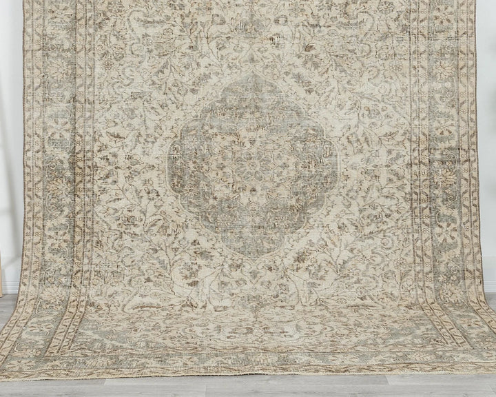 Multicolor Turkish Oushak Rug 6'10" x 9'2" Hand-Knotted | No. VR38923