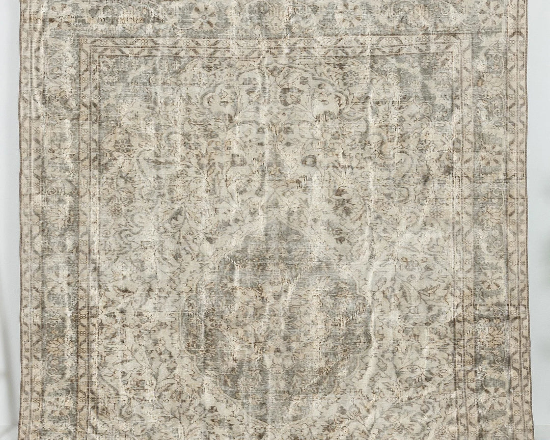 Multicolor Turkish Oushak Rug 6'10" x 9'2" Hand-Knotted | No. VR38923
