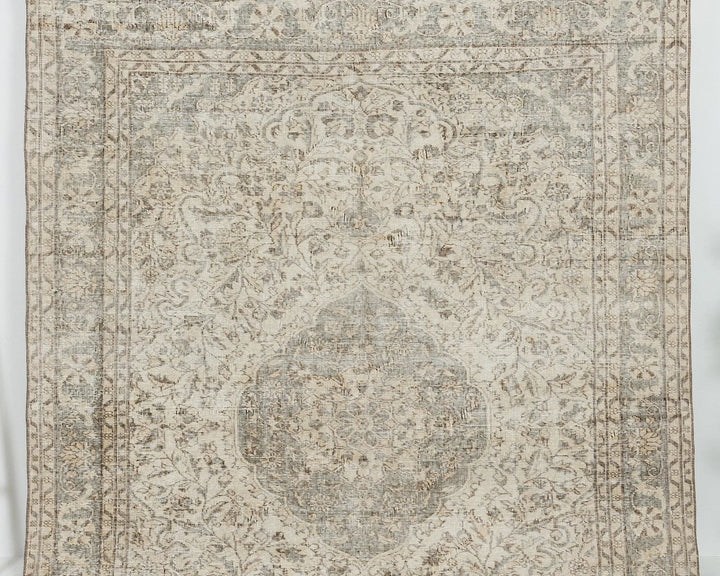 Multicolor Turkish Oushak Rug 6'10" x 9'2" Hand-Knotted | No. VR38923