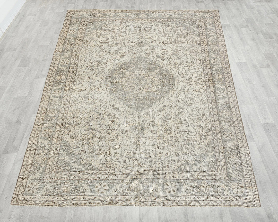 Multicolor Turkish Oushak Rug 6'10" x 9'2" Hand-Knotted | No. VR38923
