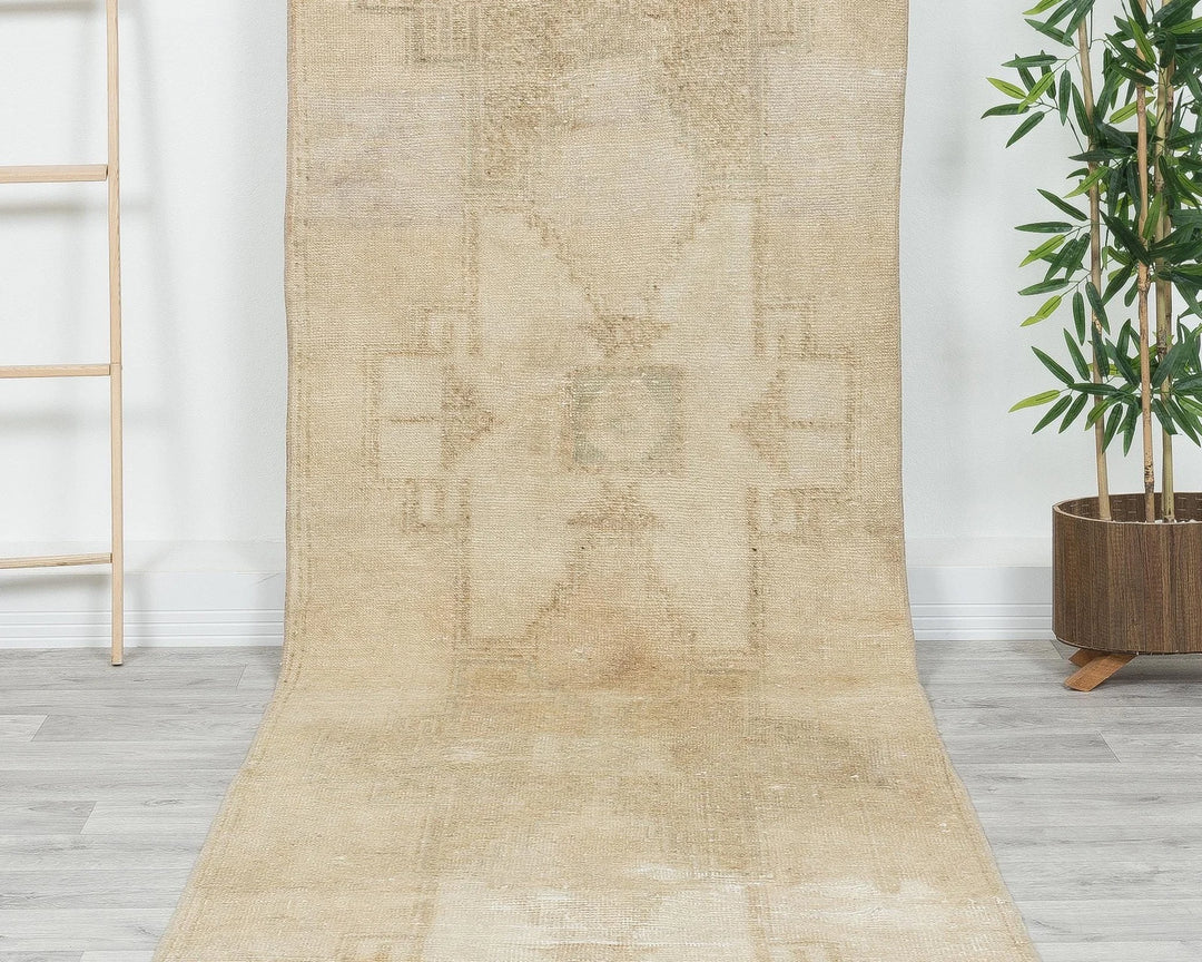 Multicolor Turkish Oushak Rug 3' 1" x 12' 1" Hand-Knotted | No. VR39312