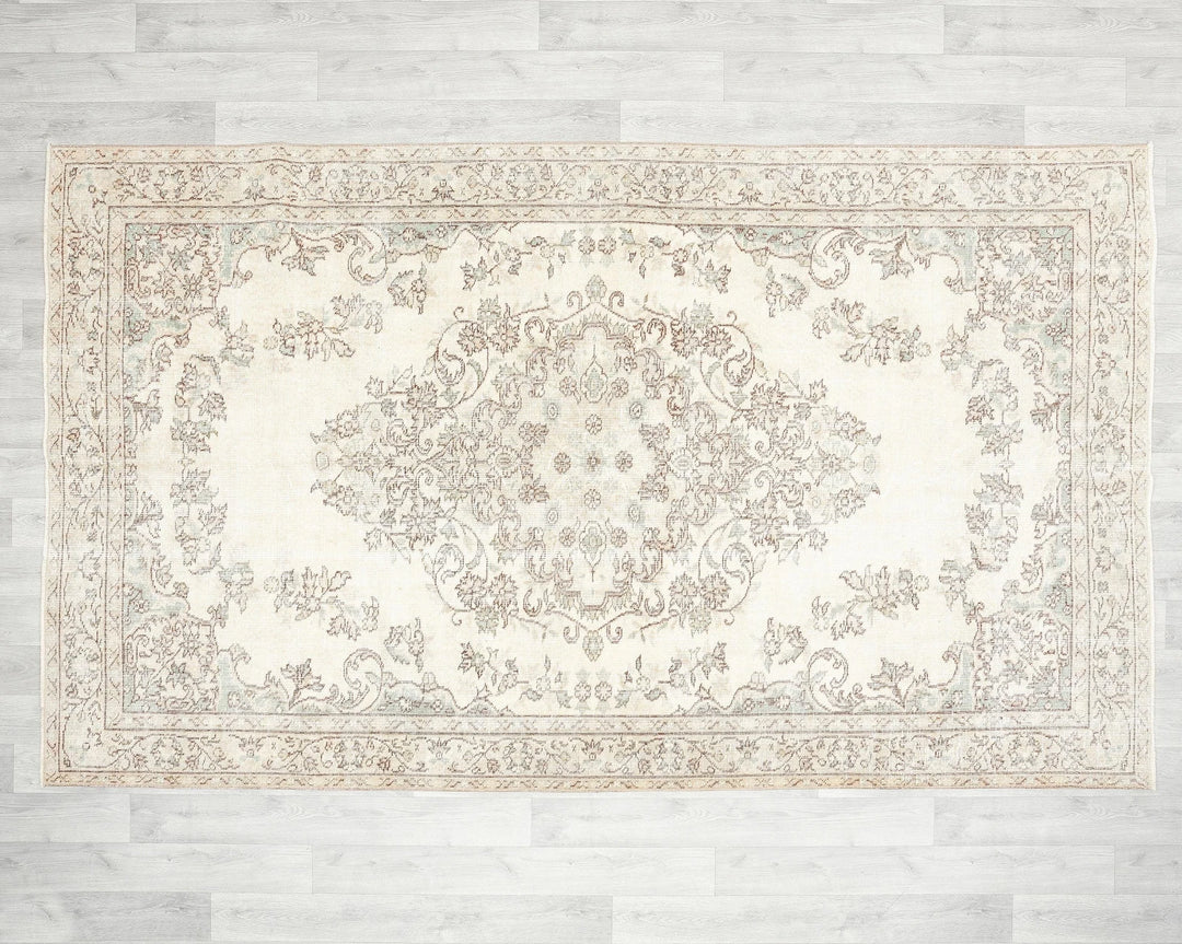 Beige Turkish Oushak Rug 8' 11" x 5' 4" Hand-Knotted | No. VR39429