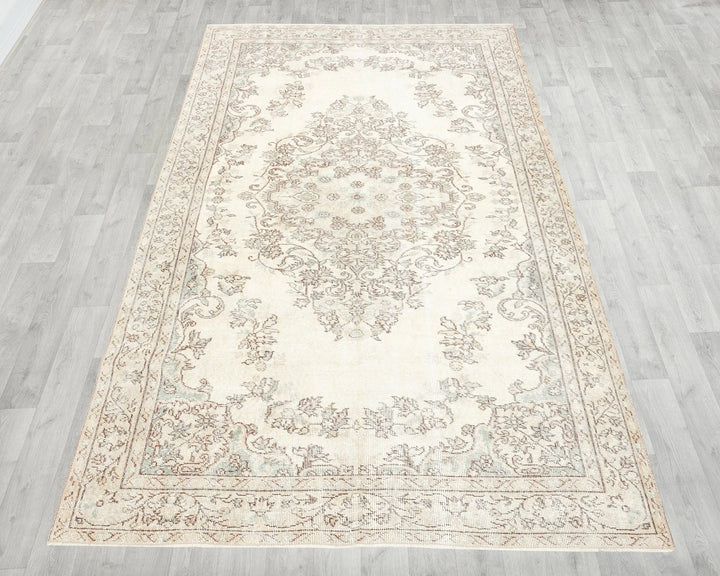 Beige Turkish Oushak Rug 8' 11" x 5' 4" Hand-Knotted | No. VR39429