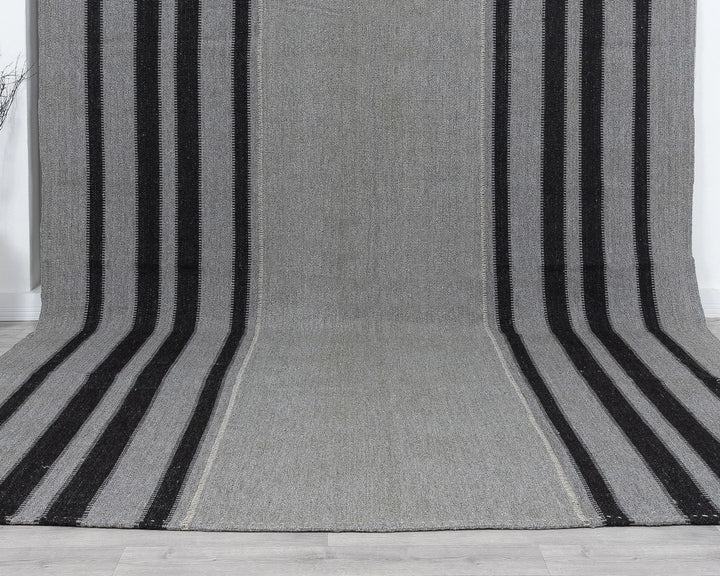 Gray Kilim Rug 9' 10" x 12' | No. VR39586