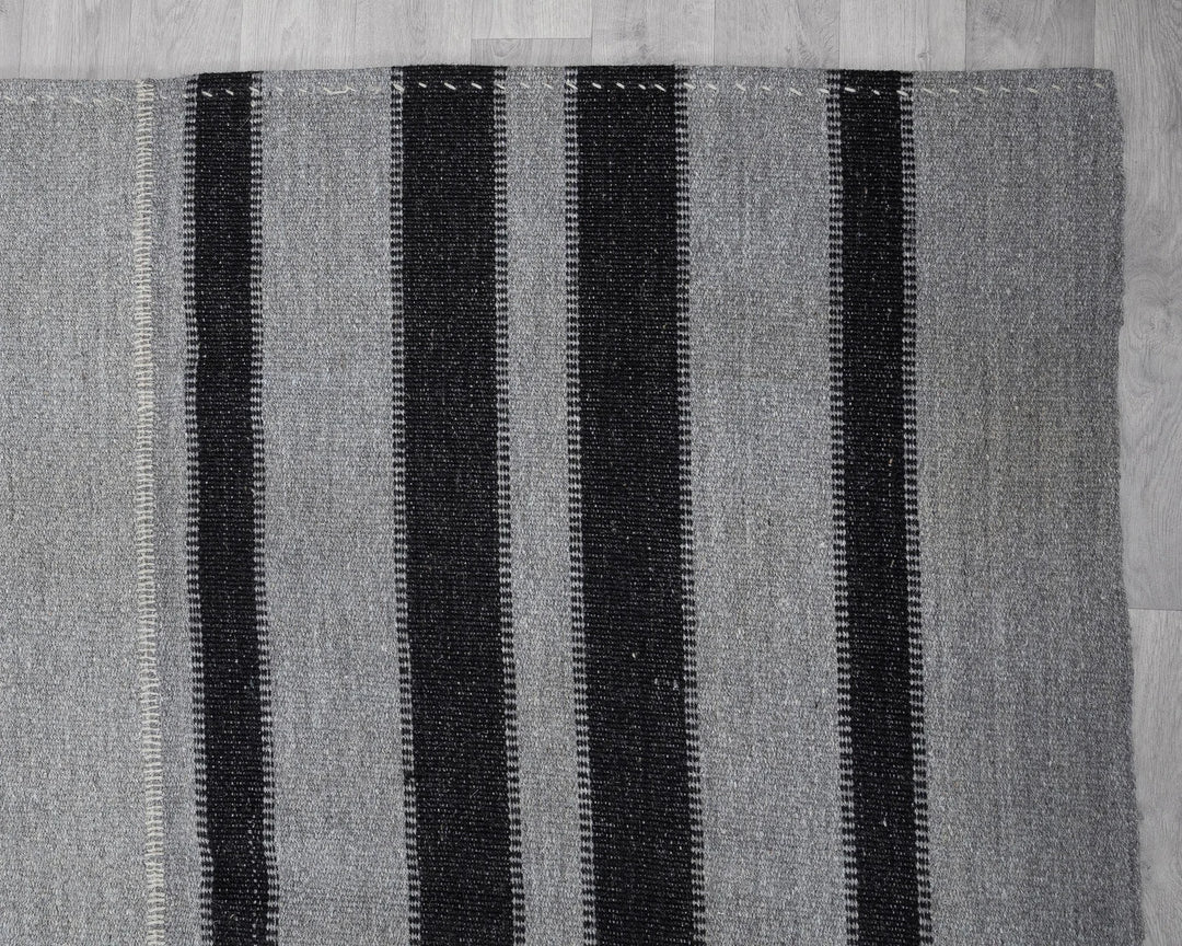 Gray Kilim Rug 9' 10" x 12' | No. VR39586