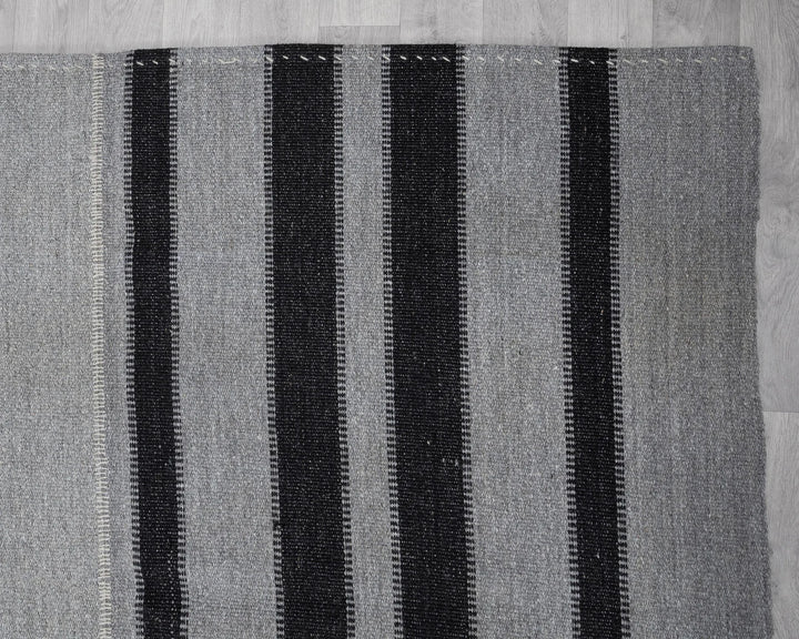 Gray Kilim Rug 9' 10" x 12' | No. VR39586