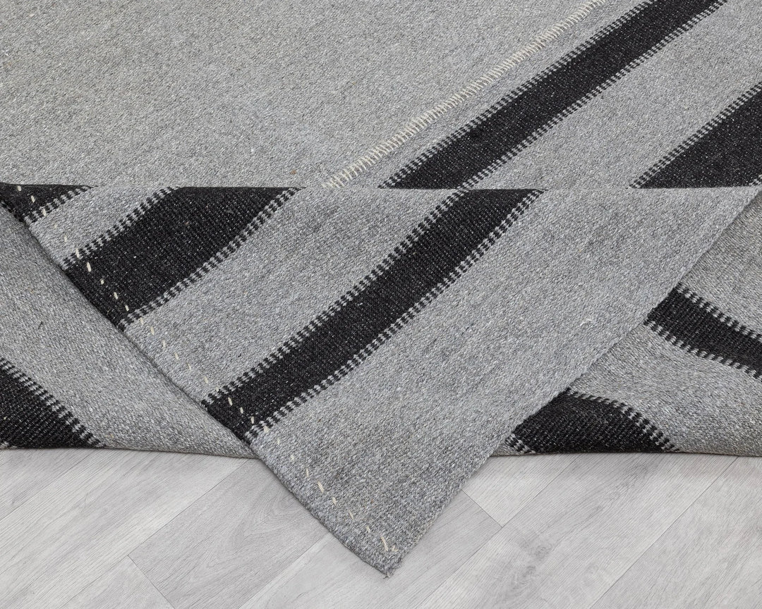 Gray Kilim Rug 9' 10" x 12' | No. VR39586