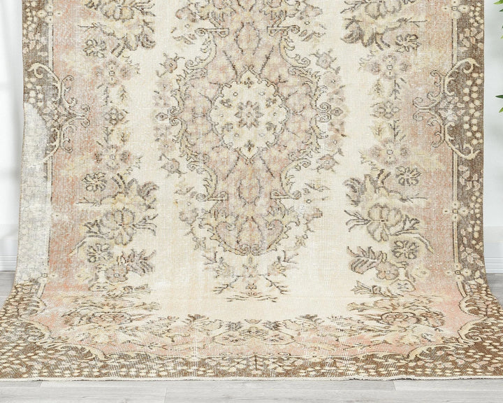 Beige Turkish Oushak Rug 5'7" x 9'4" Hand-Knotted | No. VR39655