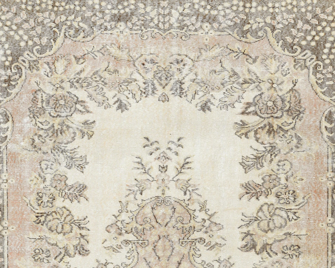 Beige Turkish Oushak Rug 5'7" x 9'4" Hand-Knotted | No. VR39655