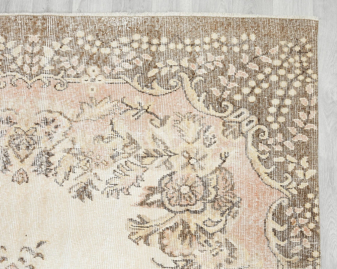 Beige Turkish Oushak Rug 5'7" x 9'4" Hand-Knotted | No. VR39655