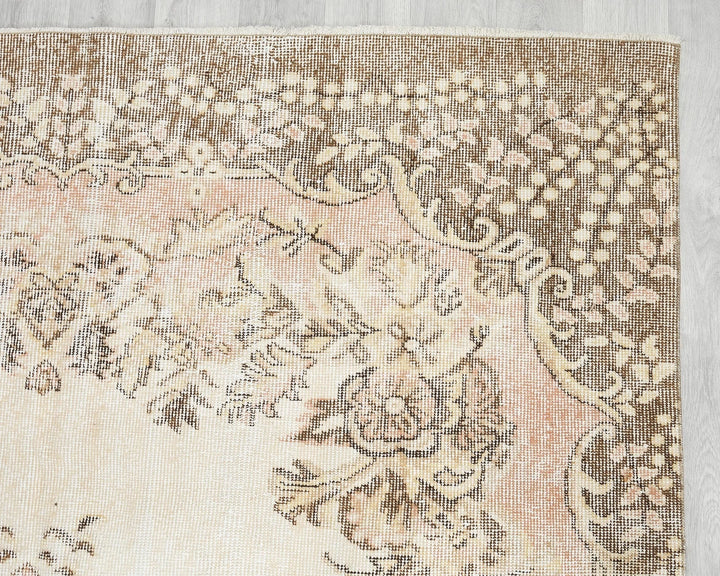 Beige Turkish Oushak Rug 5'7" x 9'4" Hand-Knotted | No. VR39655