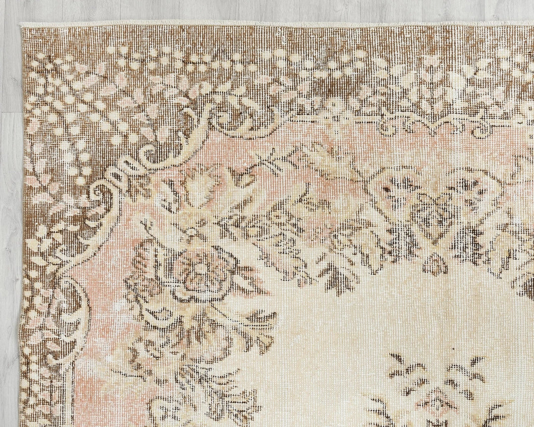 Beige Turkish Oushak Rug 5'7" x 9'4" Hand-Knotted | No. VR39655