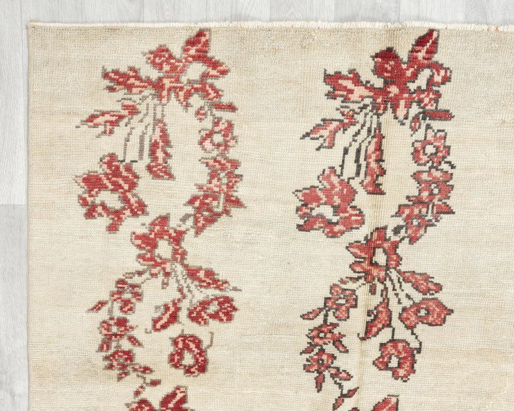 Multicolor Turkish Oushak Rug 4'9" x 8'9" Hand-Knotted | No. VR39833