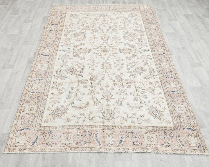 Beige Turkish Oushak Rug 8' 2" x 4' 11" Hand-Knotted | No. VR39942
