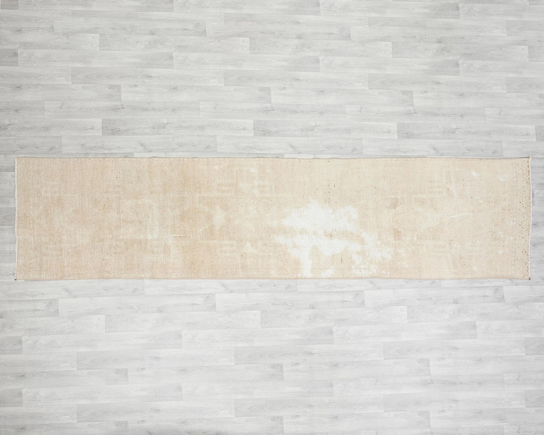 Beige Turkish Oushak Rug 3' 1" x 11' 6" Hand-Knotted | No. VR40005