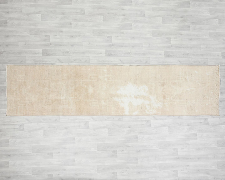 Beige Turkish Oushak Rug 3' 1" x 11' 6" Hand-Knotted | No. VR40005
