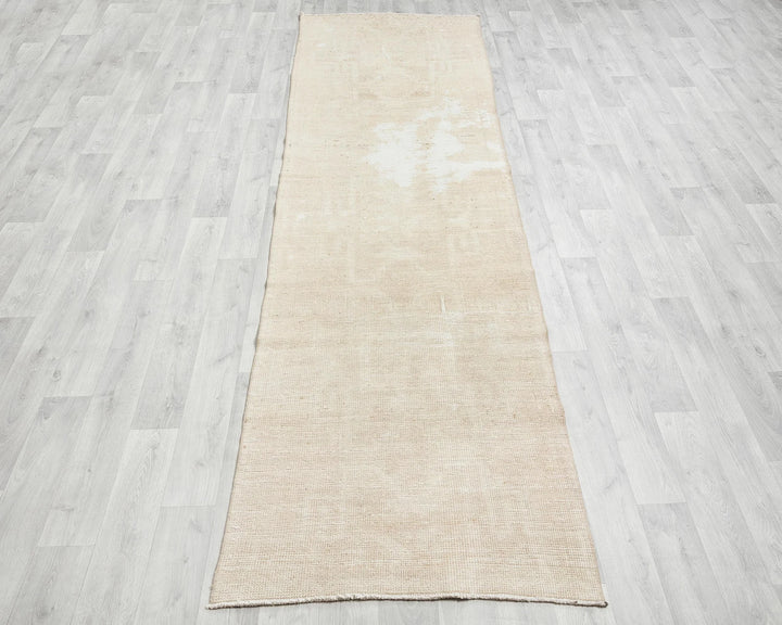Beige Turkish Oushak Rug 3' 1" x 11' 6" Hand-Knotted | No. VR40005