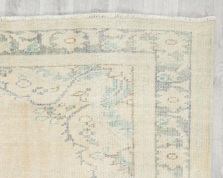 Beige Turkish Oushak Rug 5' 2" x 8' 7" Hand-Knotted | No. VR40112
