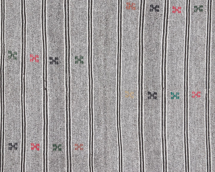 Gray Turkish Kilim Rug 5' 5" x 6' 9" Flat-Weave | No. VR40170