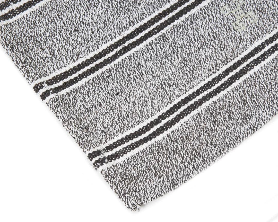 Gray Turkish Kilim Rug 5' 5" x 6' 9" Flat-Weave | No. VR40170