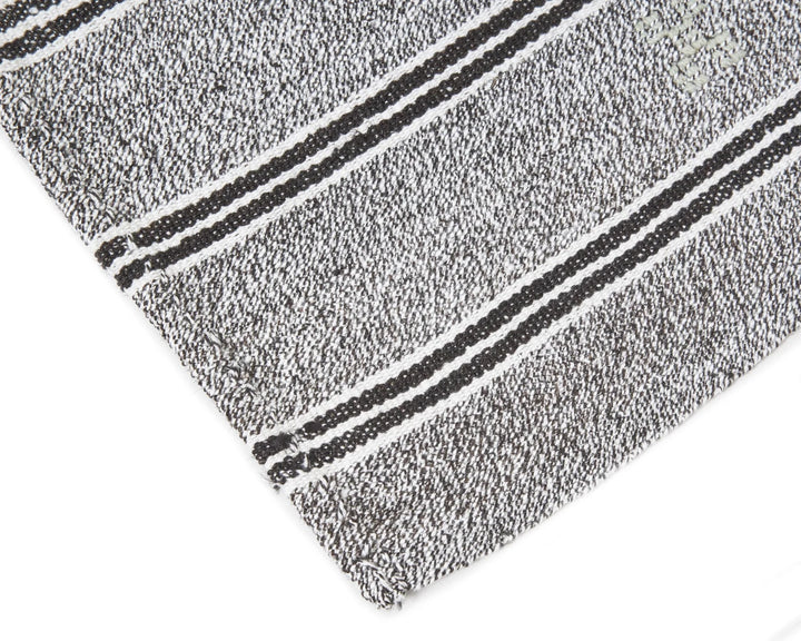Gray Turkish Kilim Rug 5' 5" x 6' 9" Flat-Weave | No. VR40170
