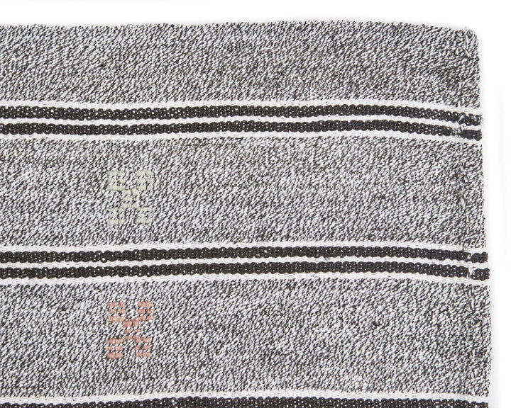 Gray Turkish Kilim Rug 5' 5" x 6' 9" Flat-Weave | No. VR40170