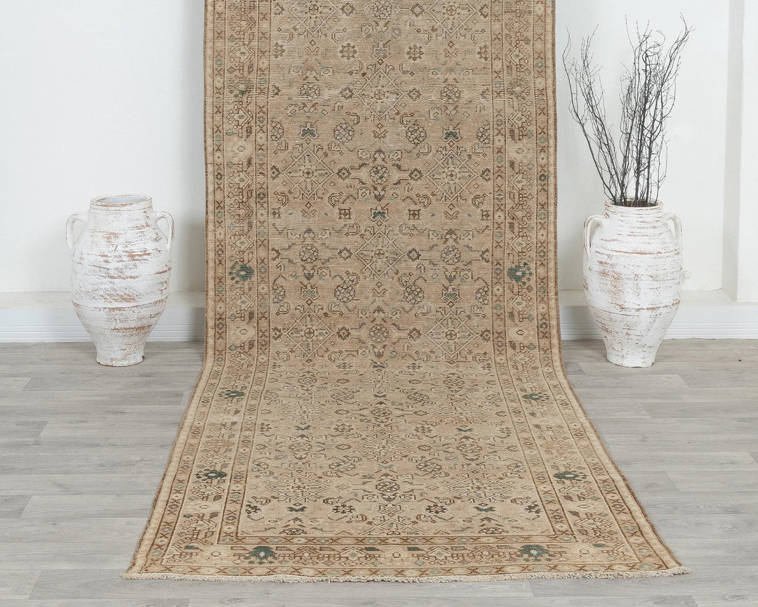 Beige Runner Rug 3' 9" x 11' 6" | No. VR40261