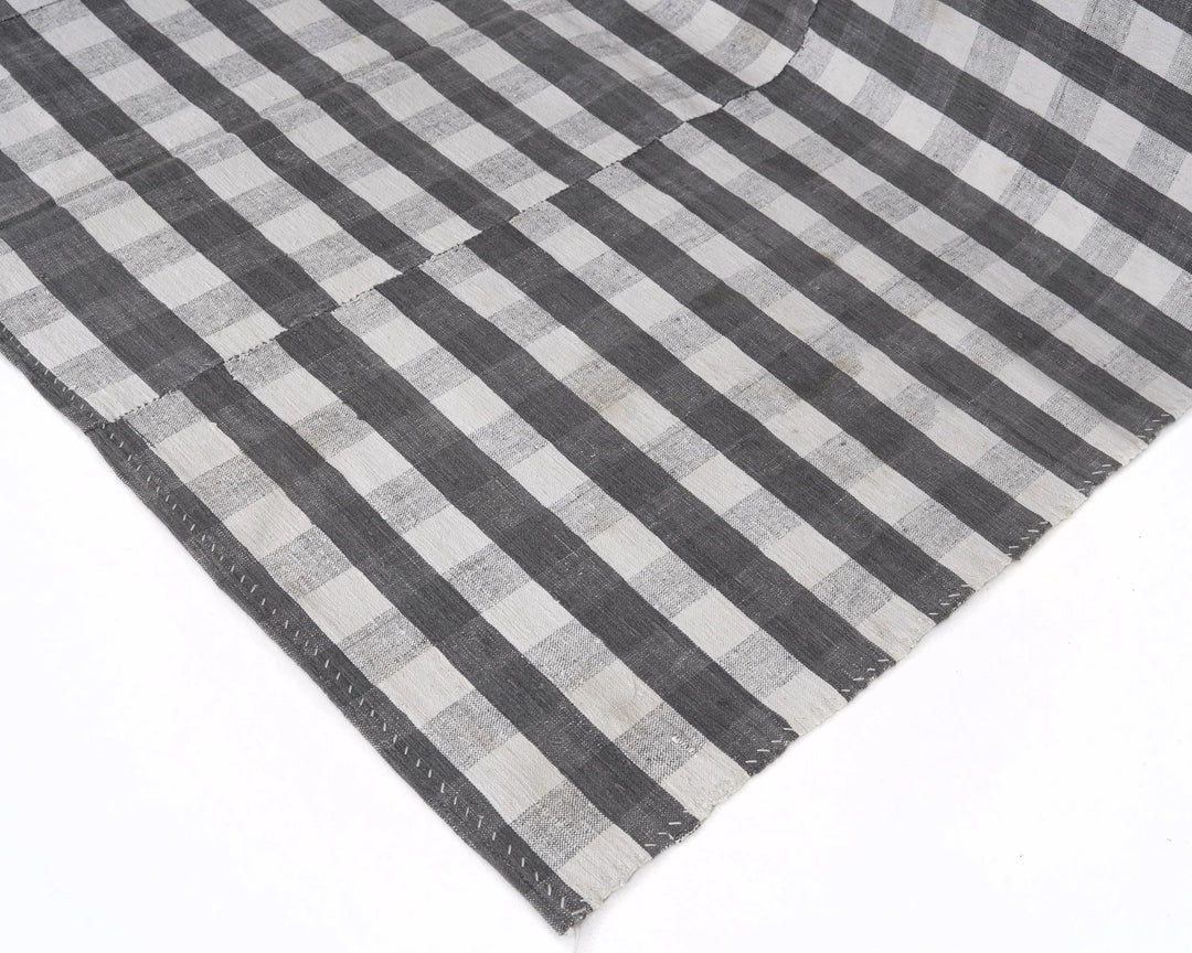 Faded Kilim Rug 5' x 9' | No. VR40813