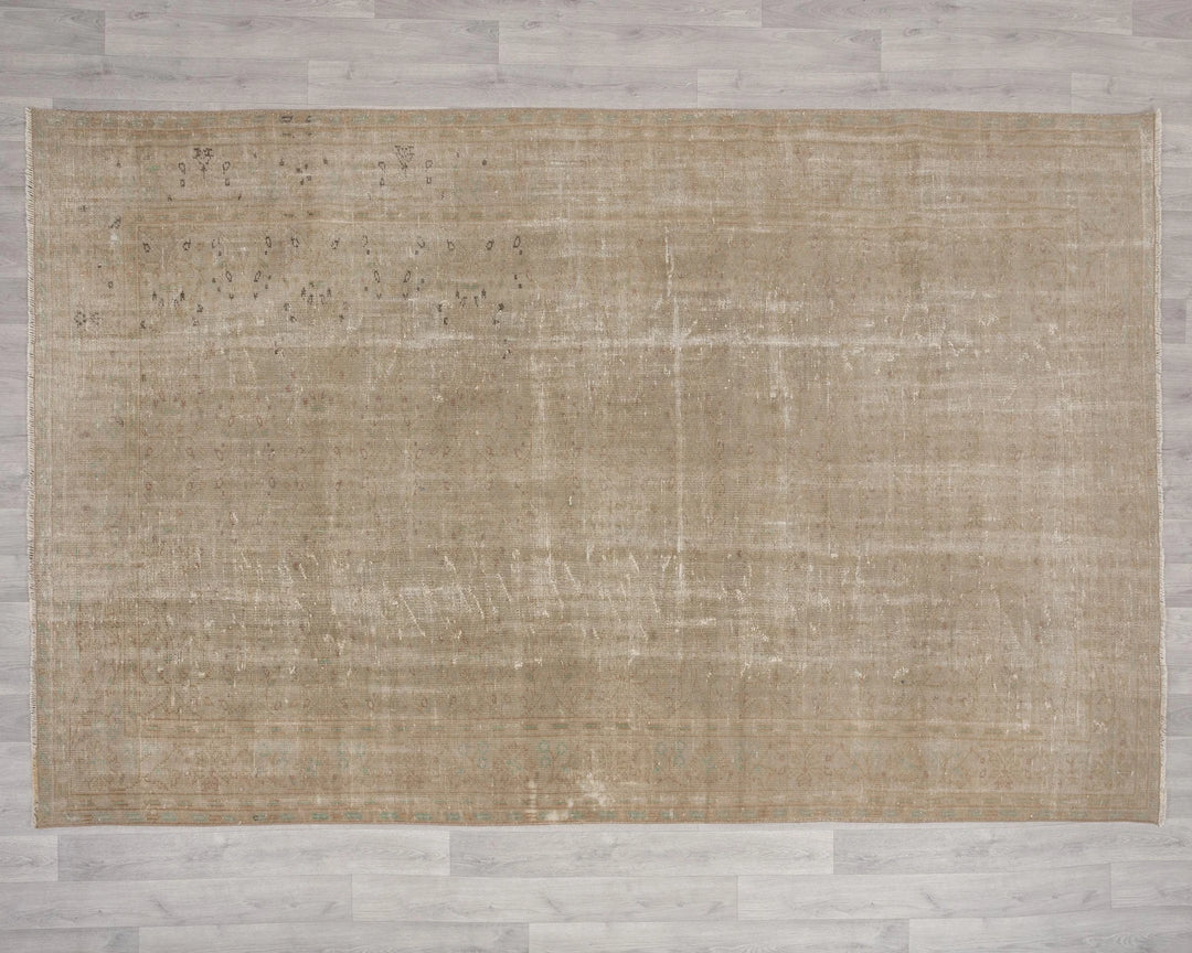 Beige Turkish Oushak Rug 6' 7" x 9' 7" Hand-Knotted | No. VR41095