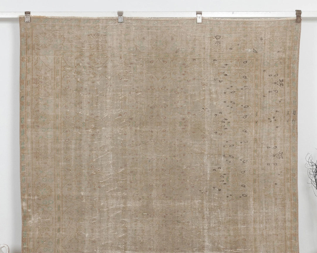 Beige Turkish Oushak Rug 6' 7" x 9' 7" Hand-Knotted | No. VR41095