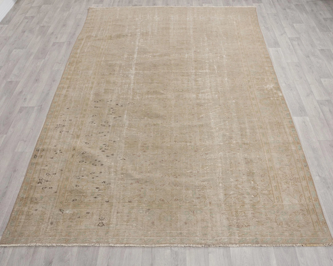 Beige Turkish Oushak Rug 6'7" x 9'7" Hand-Knotted | No. VR41095