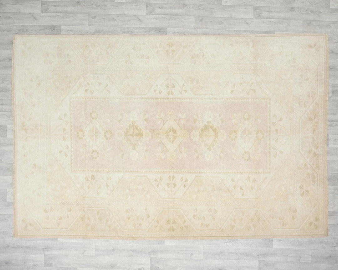 Beige Turkish Oushak Rug 6' 7" x 9' 4" Hand-Knotted | No. VR41139