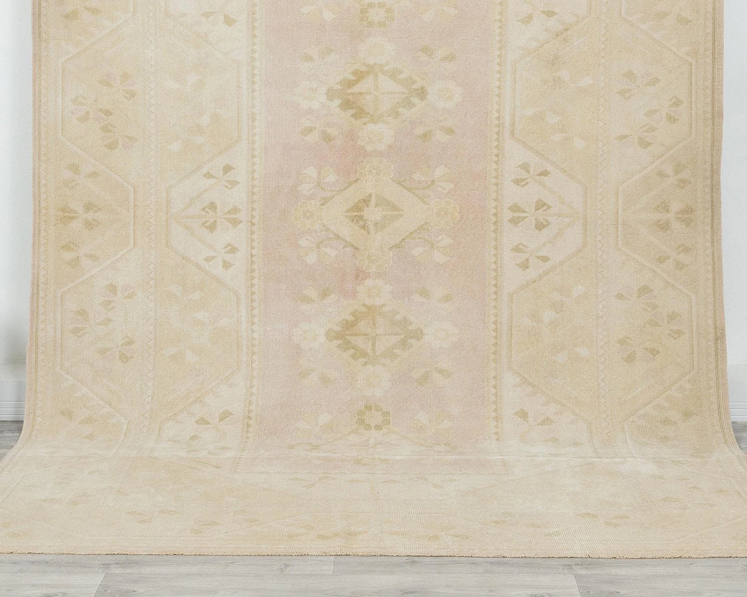 Beige Turkish Oushak Rug 6' 7" x 9' 4" Hand-Knotted | No. VR41139